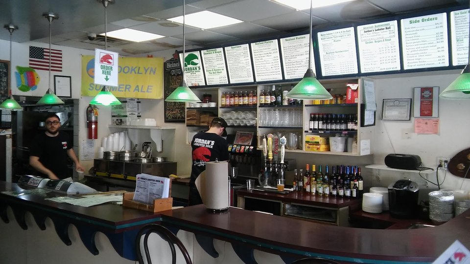 Dine-in space with outdoor seating nearby.